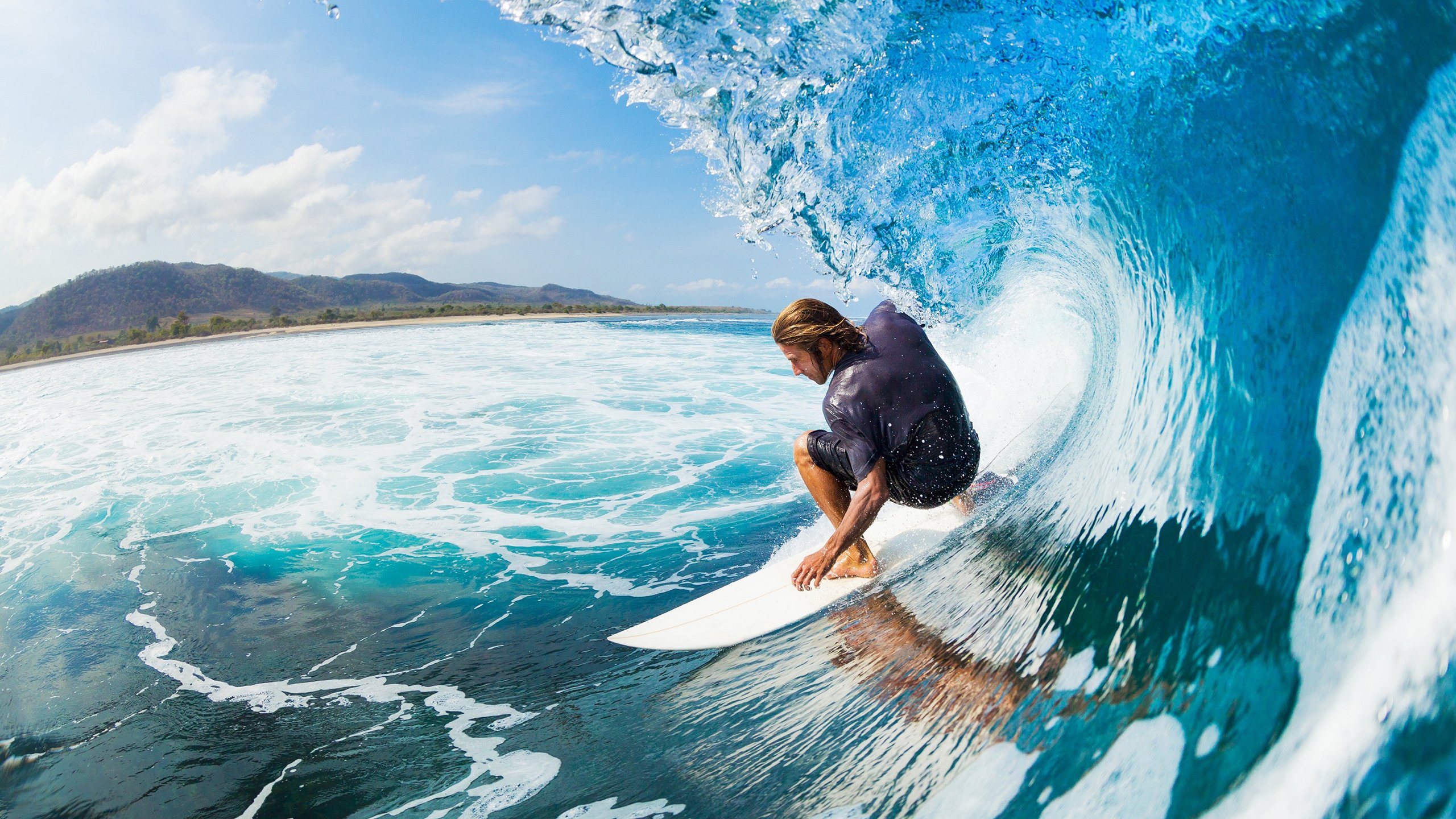 青少年篮球锦标赛：库里做客现场，现场投中长距离三分带动氛围！